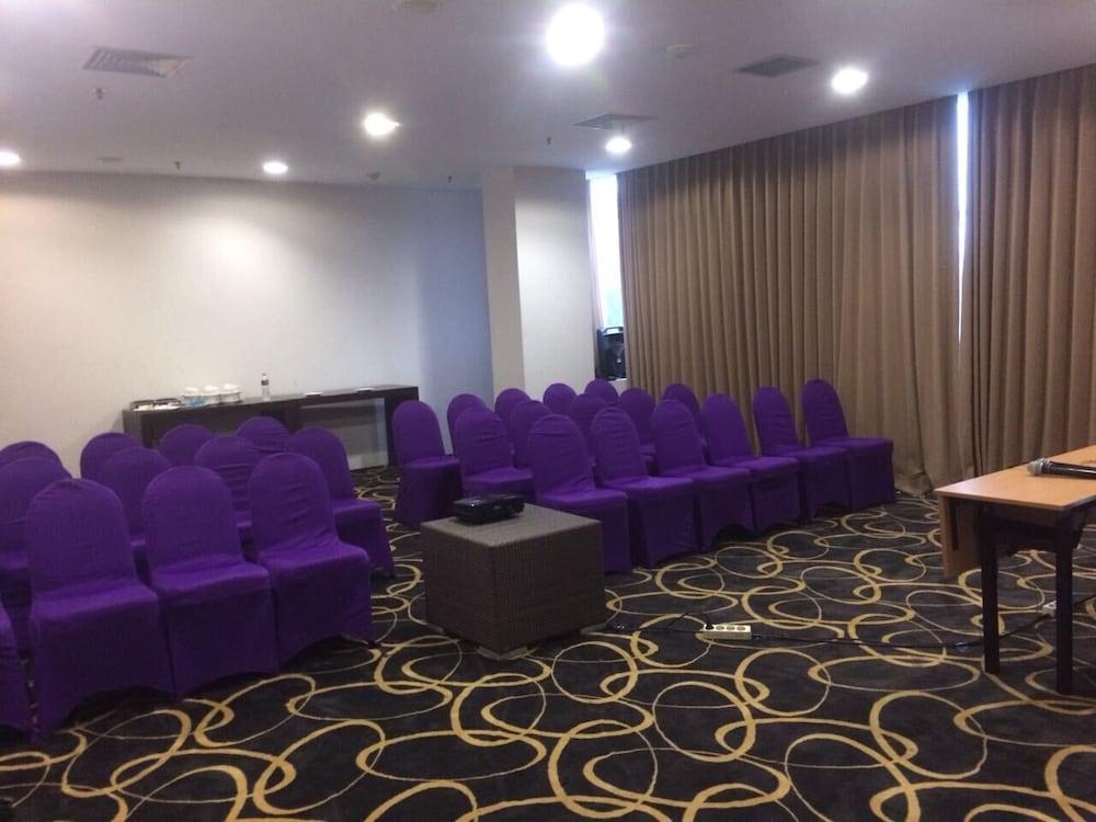 Quest Hotel Darmo - Surabaya By Aston Ngoại thất bức ảnh