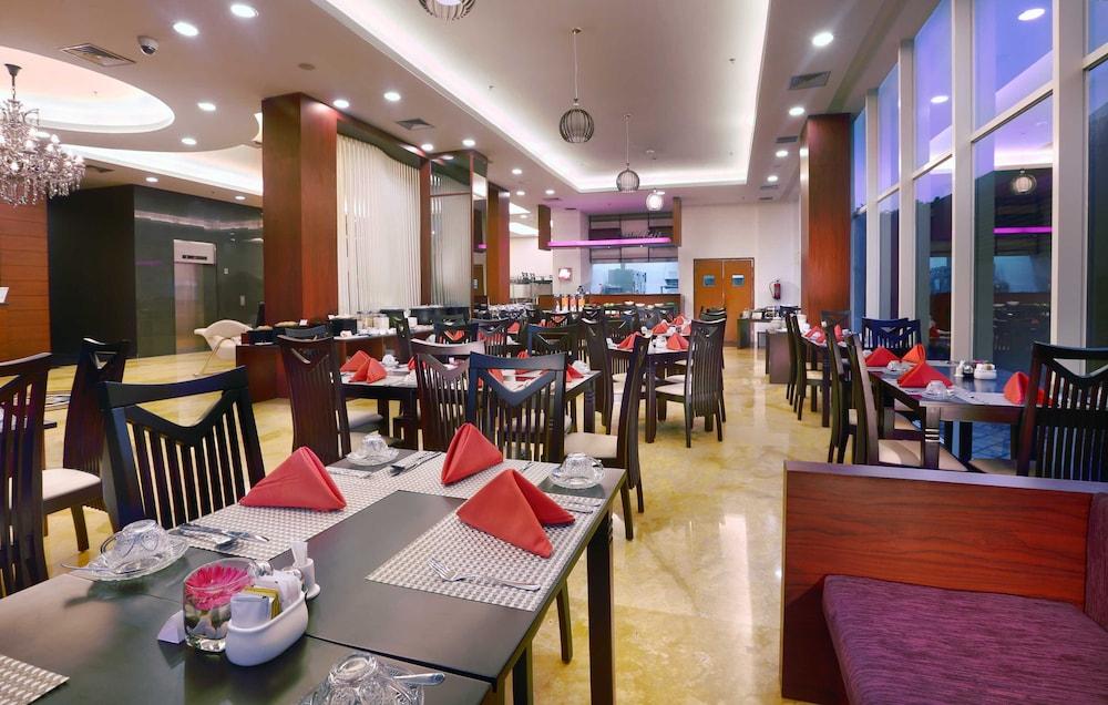Quest Hotel Darmo - Surabaya By Aston Ngoại thất bức ảnh